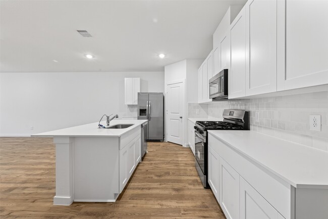 Building Photo - 28142 Meadowlark Sky Dr