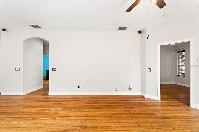 Building Photo - 15031 Huntcliff Park Way
