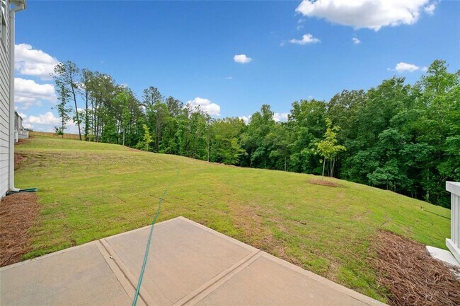 Building Photo - 283 White Cedar Dr