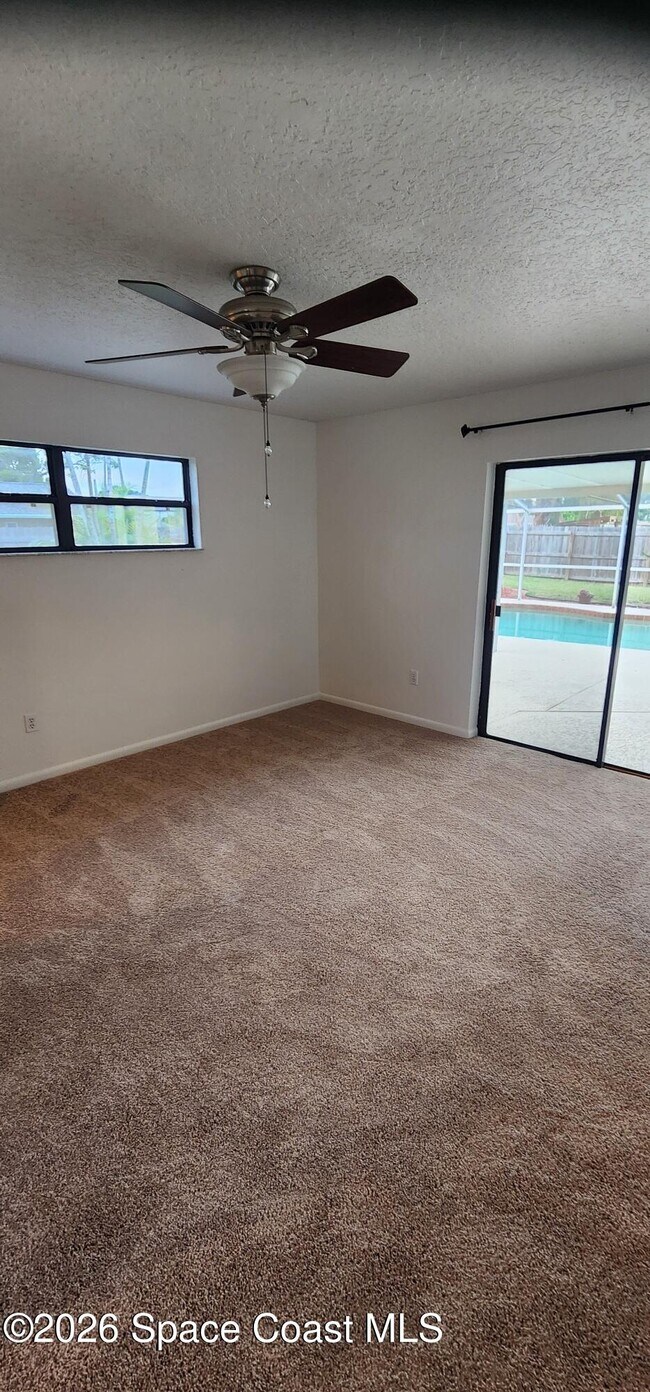 Building Photo - 1795 Bayberry Dr