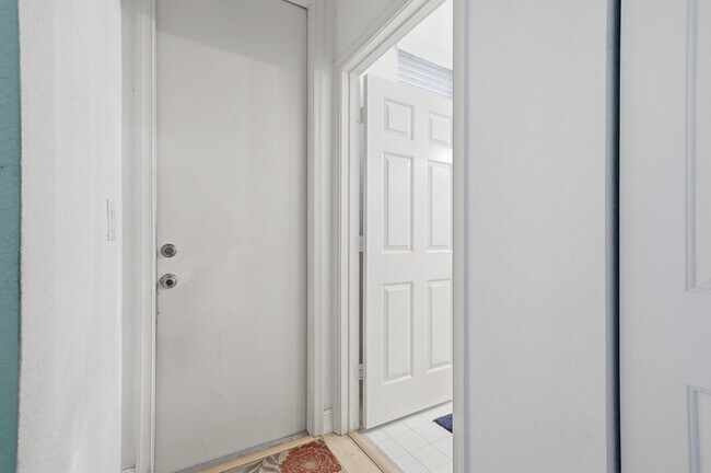 Building Photo - 4681 SW 131st Terrace