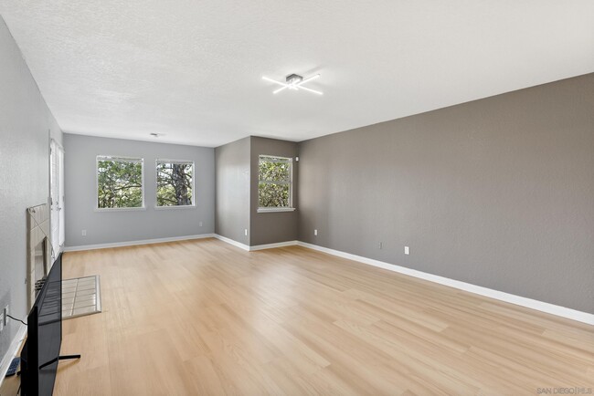 Building Photo - 6518 Monte Fuego