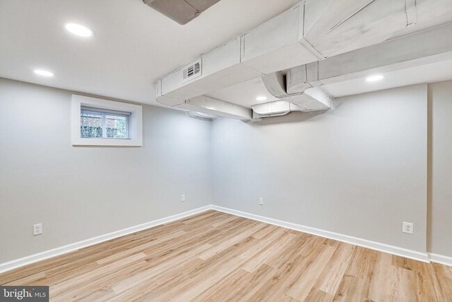 Building Photo - 1519 N Stafford St