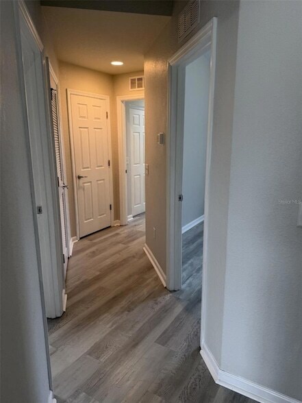 Building Photo - 4500 SW 52nd Cir