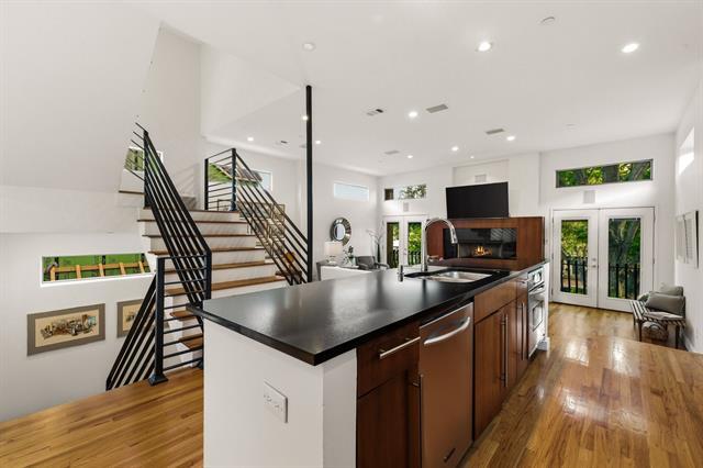 Building Photo - 4025 Hawthorne Ave