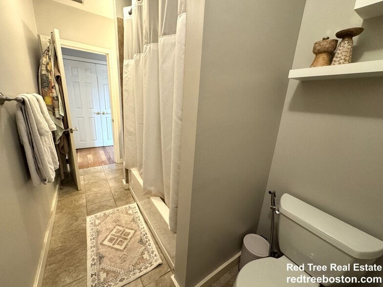 Building Photo - 4 N Crescent Circuit