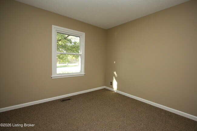 Building Photo - 6824 Hillside Dr