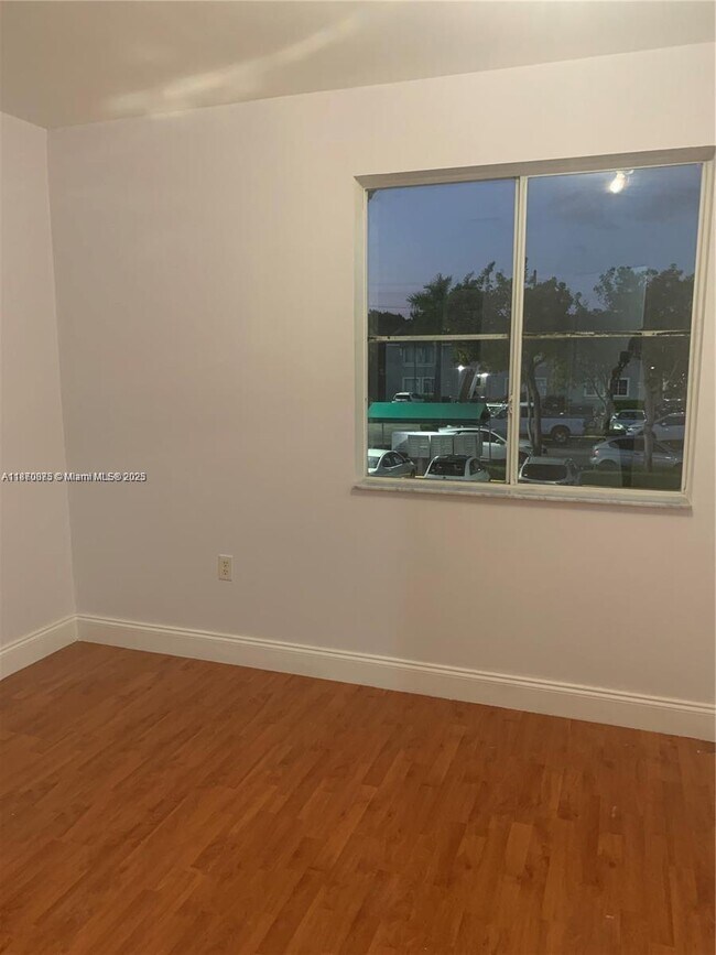 Building Photo - 4720 NW 114th Ave