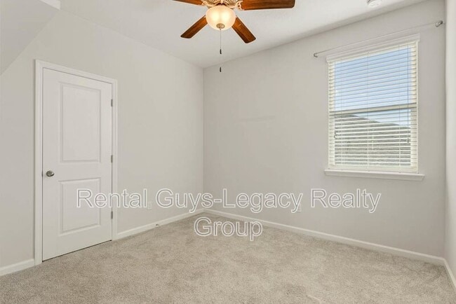 Building Photo - 14743 Rain Lily St