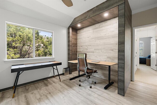 Building Photo - 2809 Rio Mesa Dr