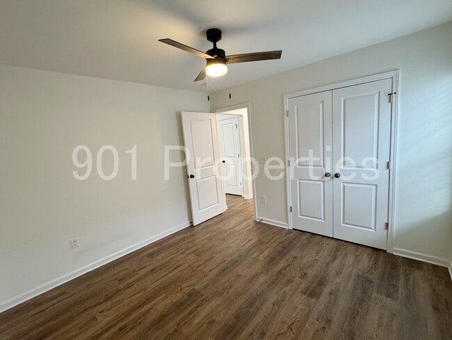 Building Photo - 565 Fernwood Dr