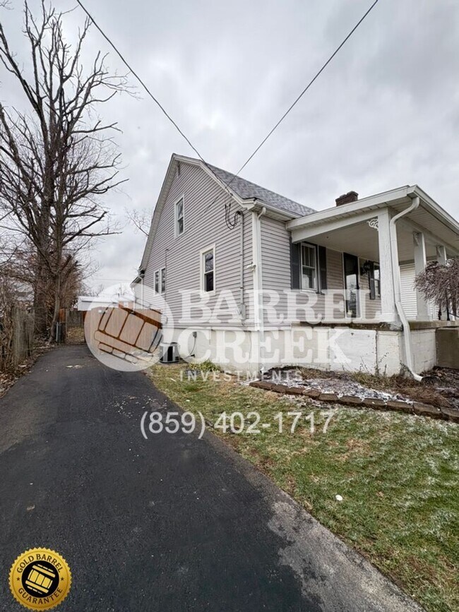 Building Photo - 309 Richmond Ave