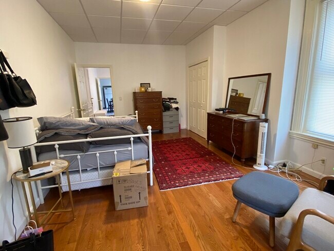 Building Photo - 52 Highland Ave