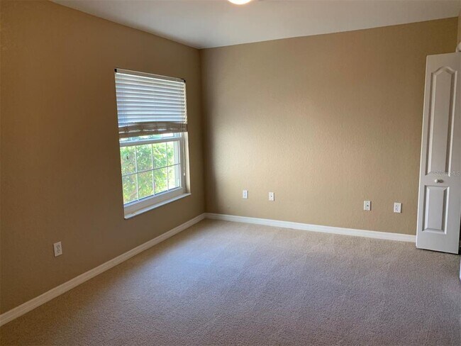 Building Photo - 5445 Shagbark Ct