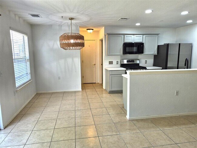Building Photo - 1139 Emmitt Run