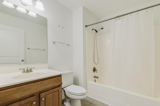 Building Photo - 1698 Low Country Pl