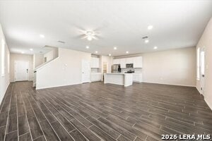 Building Photo - 2521 Ayers Dr