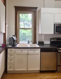 Building Photo - 3302 W Warner Ave