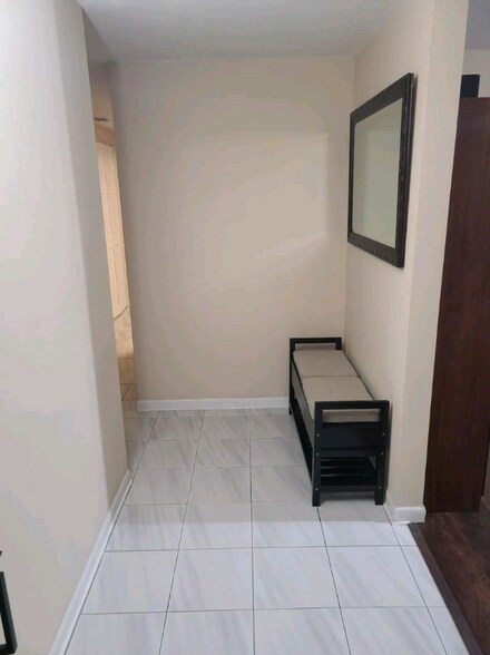 Building Photo - 7111 N Whittier St