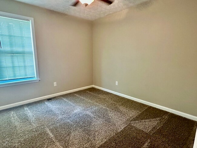 Building Photo - Douglasville-Paulding County Rental