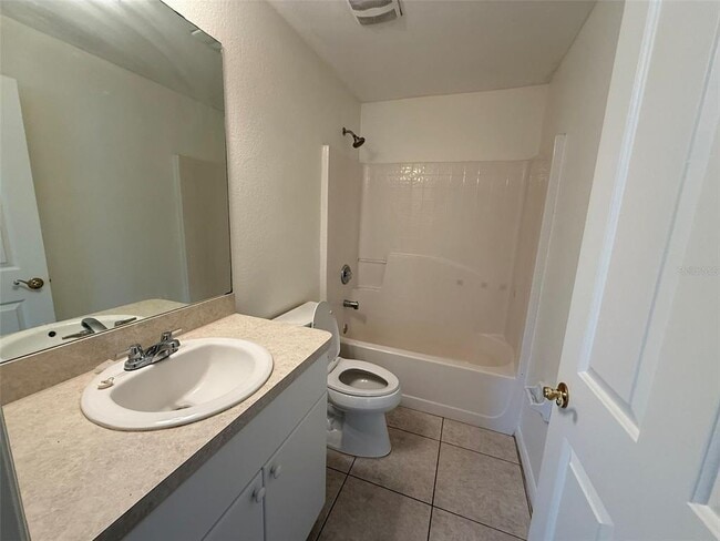 Building Photo - 3305 Circleville St