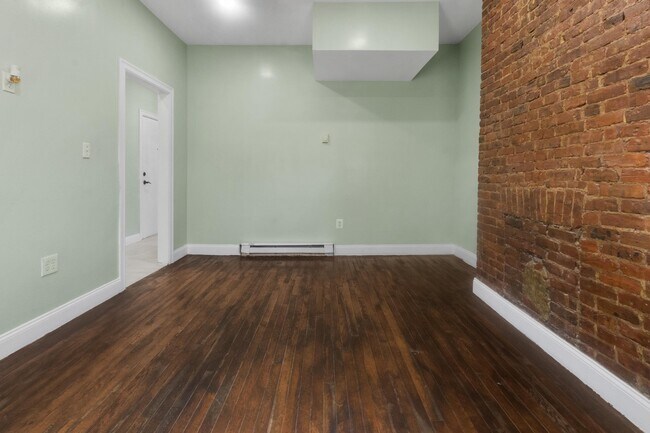 Building Photo - 271 Cator Ave