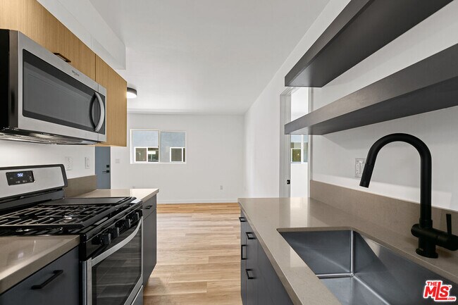 Building Photo - 2918 Hauser Blvd