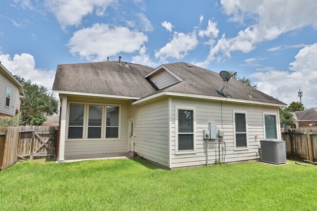 Building Photo - 11023 Heartland Grove Dr