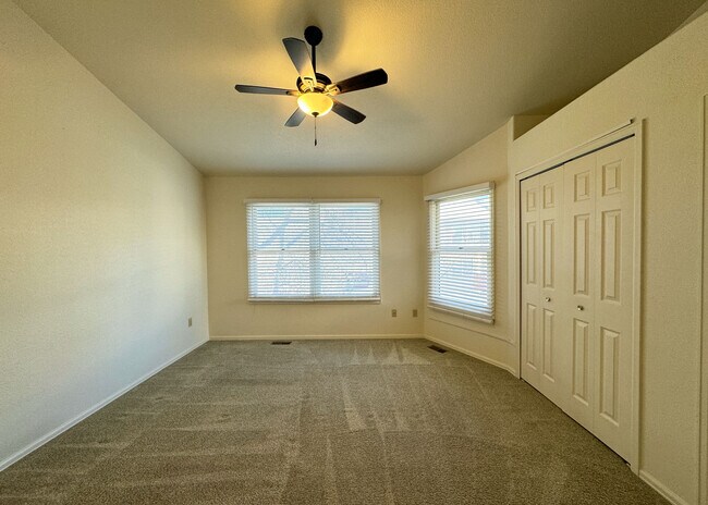 Building Photo - 6913 Yellowpine Dr