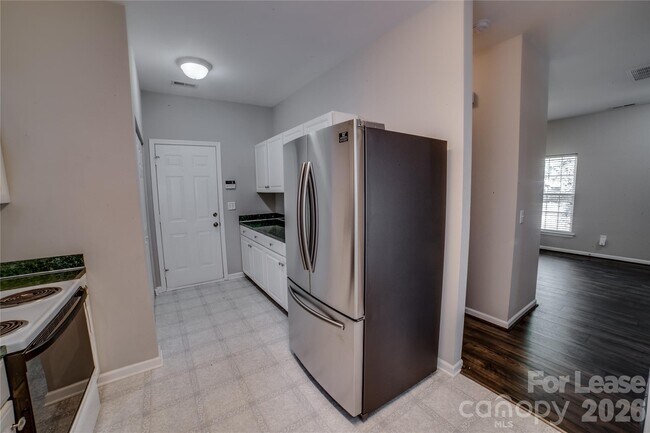 Building Photo - 6434 Gatesville Ln