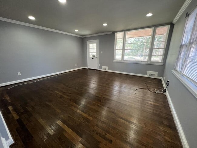 Building Photo - 4969 12th St NE