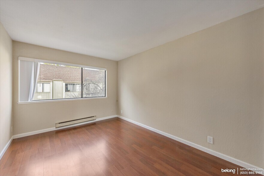 Building Photo - 3025 Kaiser Dr