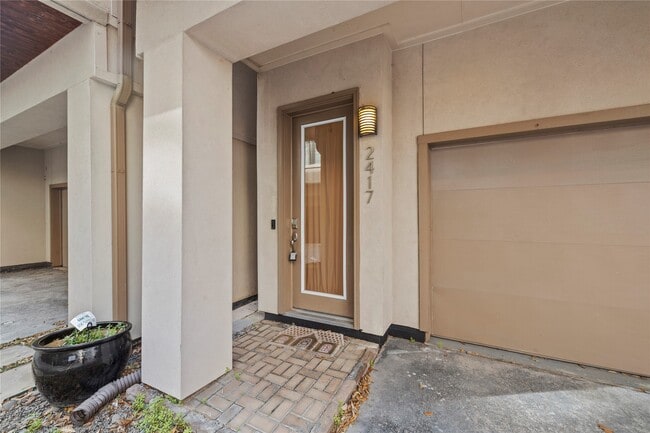 Building Photo - 2417 Charleston St