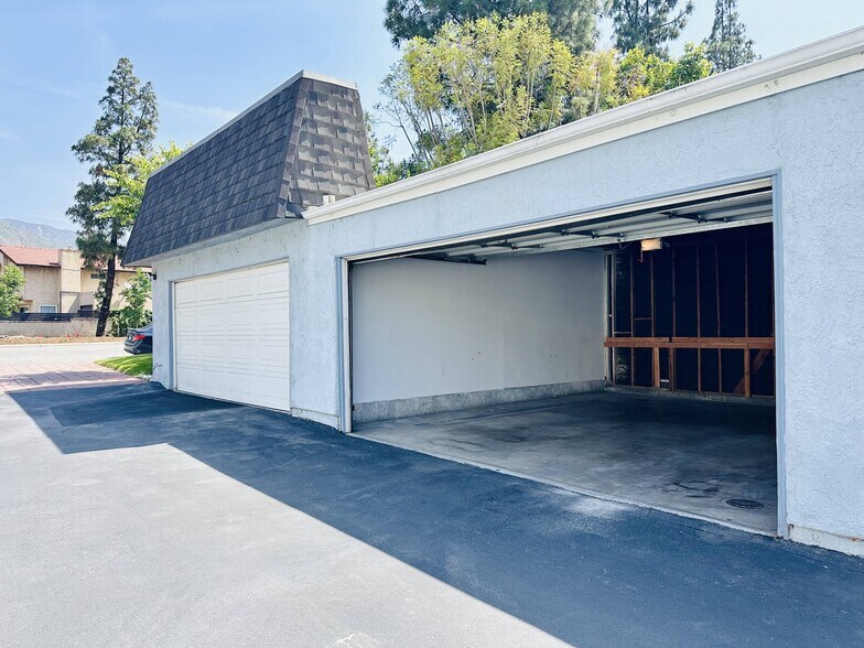 Building Photo - 2610 Huntington Dr
