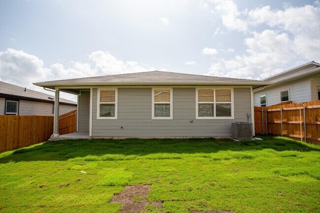 Building Photo - 10712 Deaton Ln