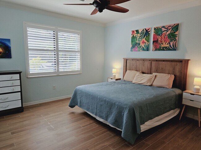 Building Photo - Annual Furnished Pet Friendly Twin Villa l...