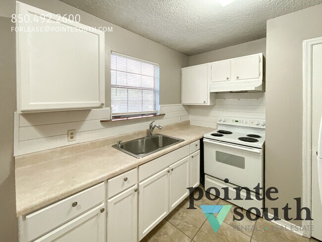 Building Photo - 6399 Schoel Ln