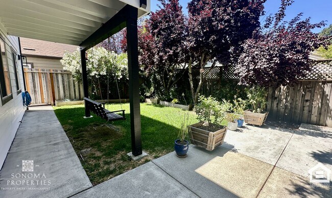 Building Photo - Light-Filled 3BD/2BA Home in Desirable Fry...