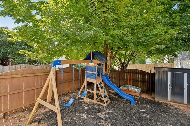 Building Photo - 347 Ivy Glen Cir