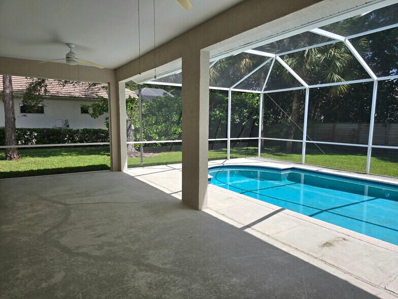 large covered lanai- your second living room - 2063 Imperial Cir