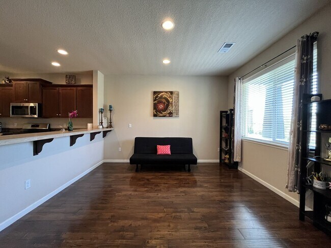 Building Photo - Stunning 4 Bedroom + Loft Bethany Home with Open Layout, Stainless Steel Kitchen, Two Car Garage ...