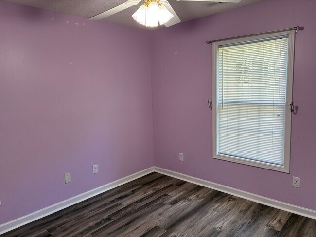 Building Photo - 3 Bedroom 2 Bath Home in Carolina Shores