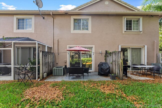 Building Photo - 2264 Salerno Cir