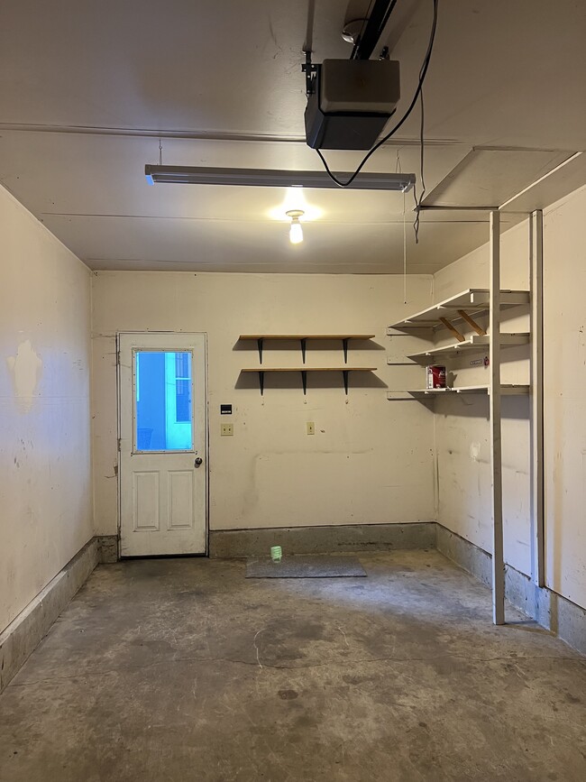 Building Photo - 720 14th Ave SE