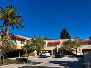 Building Photo - One Bedroom Apartment Near Downtown SLO