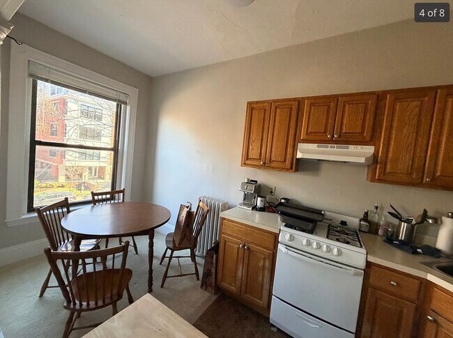 Building Photo - 29 Longwood Ave