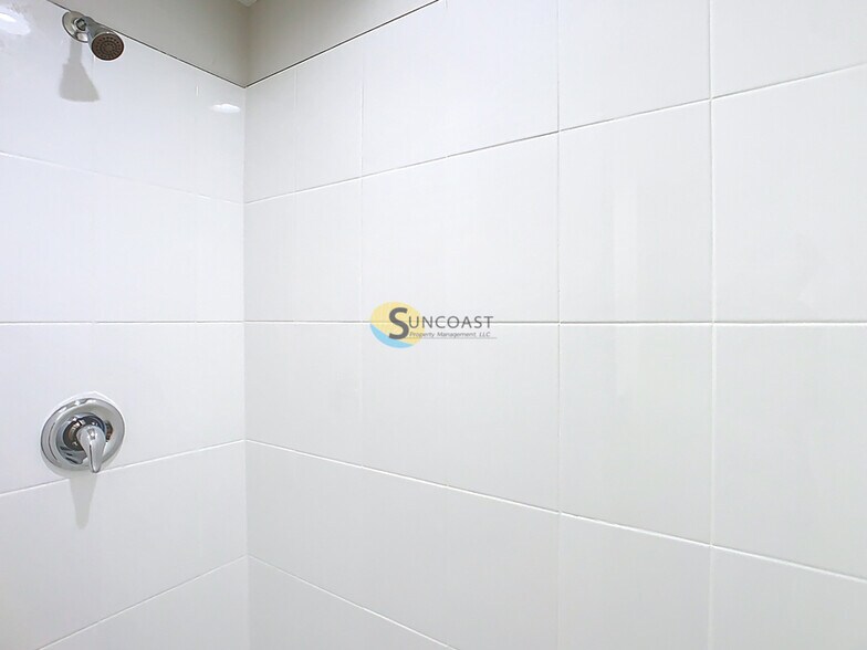 Building Photo - 3821 SW 43rd Ct