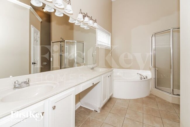 Building Photo - 8233 Sawyer Mill Cove