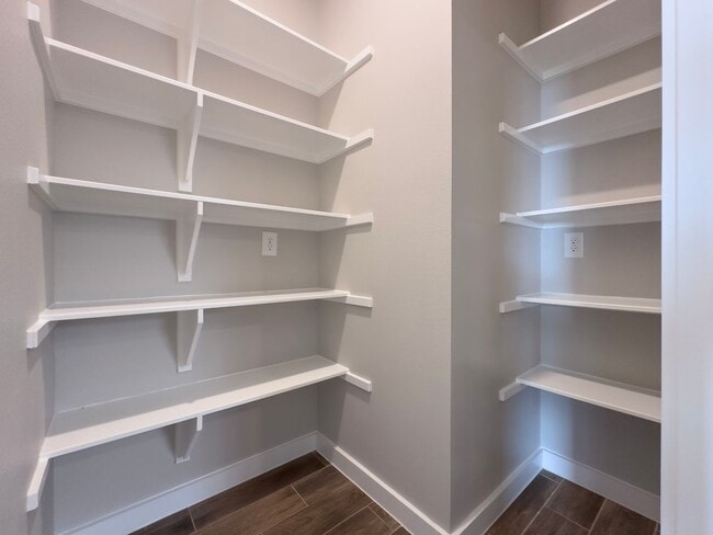 Building Photo - Newly constructed 4bd Home in Villas San A...
