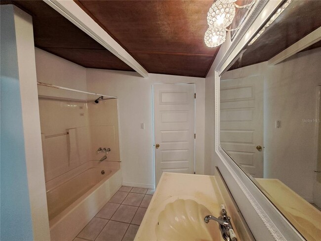 Building Photo - 1040 65th St S